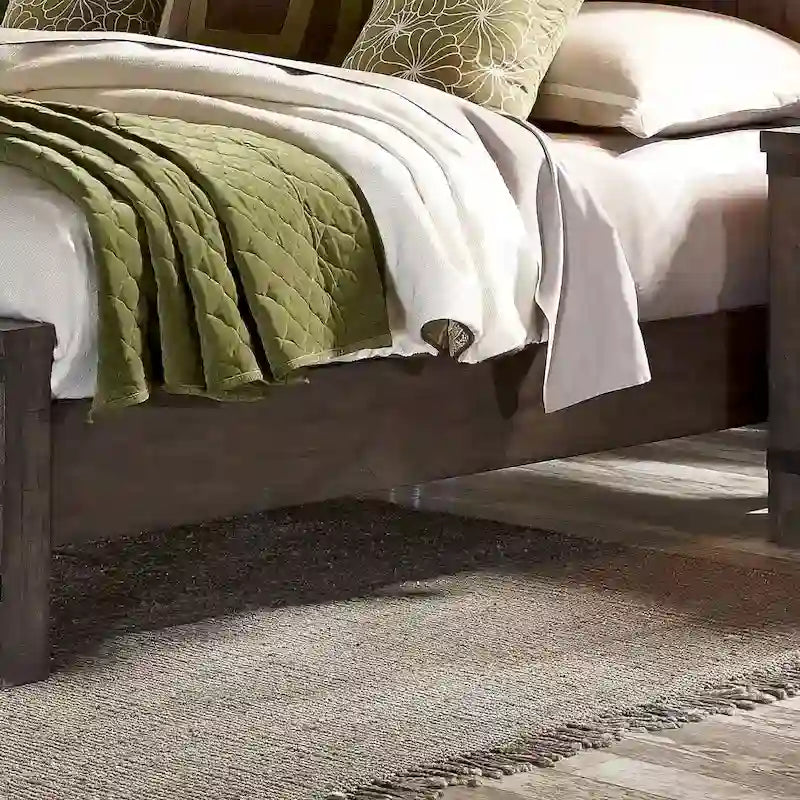 Thornwood Hills Rock Beaten Gray with Saw Cuts Queen Panel Bed